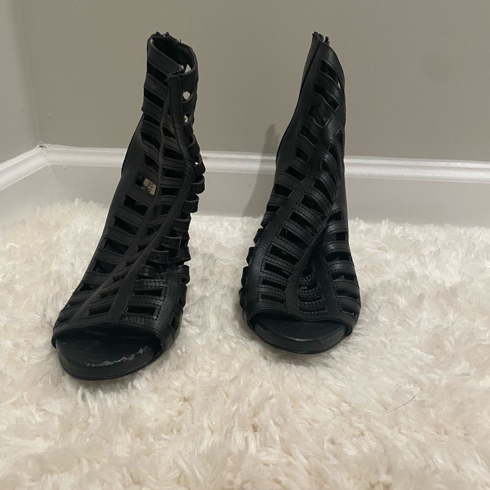 Black Steve Madden blocked heel